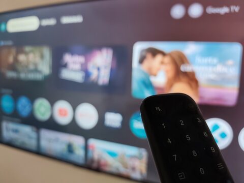 AI-ul Gemini va aduce noi funcții pe televizoarele cu Android Tv